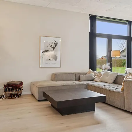 Semesterbostad Emelina - 300m From The Sea By Interhome Odder