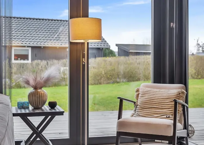 Semesterbostad Emelina - 300m From The Sea By Interhome *